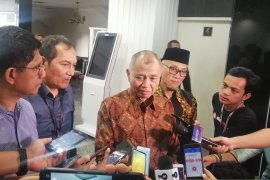 Tiga Pimpinan KPK datangi MK  ajukan "judicial review" UU KPK