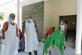 Petasan meledak, perakit tewas mengenaskan