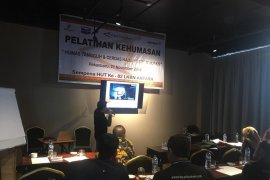 Vlogger ANTARA bagikan tips vlogging ke praktisi humas Riau