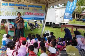 Pasaman Barat masyarakatkan gemar makan ikan
