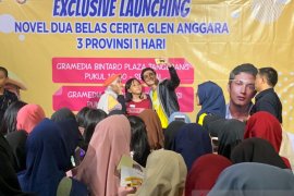 Novel 'Dua Belas Cerita Glen Anggara' pecahkan rekor penjualan buku di Indonesia