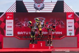 Dewasena Karawang awali seri final dengan rebut dua gelar juara