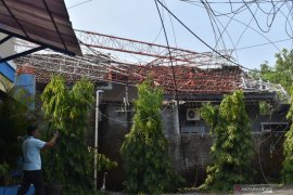 Bencana angin kencang di Ngawi