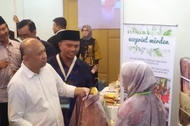 Menkop UKM : Bali bisa jadi "showroom" produk UMKM Indonesia (video)