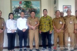 Bupati Jembrana respons pemasangan i-Media ANTARA