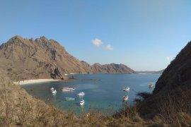 Menikmati pesona alam dan wisata laut di Labuan Bajo