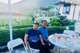 Saat berkunjung, Wabup Labusel mengaku kagum dengan panorama Syaakirah view Tapsel