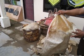 Polisi titipkan minyak mentah hasil curian 1,03 ton ke Pertamina