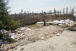 Reklamasi Pantai Kenjeran Surabaya melanggar aturan