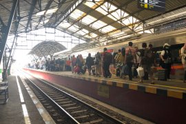 KAI Daop 6 ingatkan penumpang adanya perubahan jadwal per 1 Desember