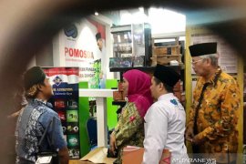 Pameran produk pesantren diharapkan jadi pintu masuk penguatan ekonomi masyarakat Jatim