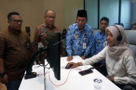Pusat layanan pengaduan darurat