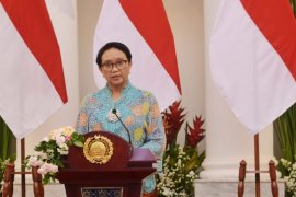 Menlu Retno Marsudi tegaskan kapal Tiongkok langgar wilayah ZEE Indonesia