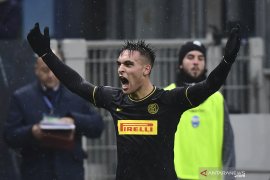Dwigol Lautaro Martinez antar Inter ke puncak klasemen