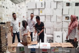 KPU Surakarta kosongkan kotak suara Pemilu 2019