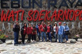 Pemenang Journalistic Martabe Award studi banding ke bekas tambang Newmont Minahasa