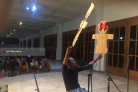 DKS gagas pertunjukan Sastra Jawa