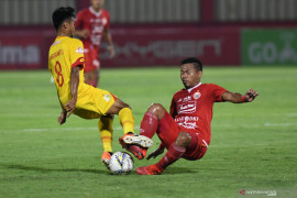 Sugesti bantu Tony Sucipto jadi pemain multiposisi Persija