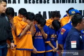 Begini modus bos komplotan pembobol kartu kredit rekrut peretas baru