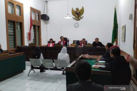 Mantan Kepala dan Bendahara UPT RSUD Lembang divonis penjara 6,5 tahun dan 8 tahun