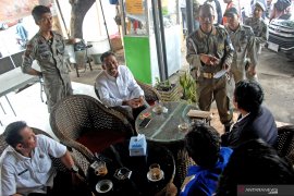 ASN diminta jangan berlama-lama di kedai kopi