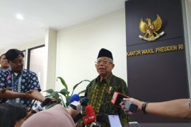 Wapres sebut pemerintah tetap anti-korupsi meski Presiden beri grasi