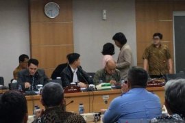 Rapat anggaran DPRD DKI ditunda setelah anggota Fraksi PDIP dan PSI bersitegang