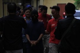 Cemburu, warga Rembang bakar dua juru parkir