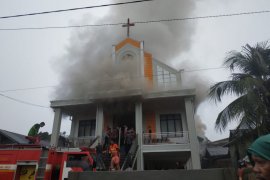 Hoaks! Gereja di Boston terbakar menjelang pemberkatan pasangan LGBTQ