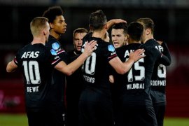AZ Alkmaar pangkas jarak keunggulan Ajax di klasemen Liga Belanda