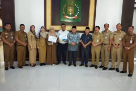 Pemkab Langkat salurkan bantuan Kemensos untuk korban air terjun Tangkahan