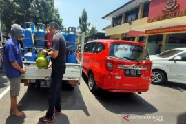 Antar elpiji oplosan di warung, warga Solo dibekuk polisi