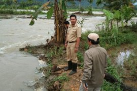 Banjir kembali terjang sejumlah daerah di Solok Selatan
