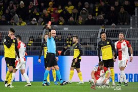 Dortmund lolos ke 16 besar, bekuk  Slavia dengan 10 pemain,