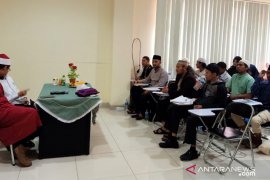 Tahsin Al Ghozy beri pelatihan teori tajwid untuk guru baca Alquran