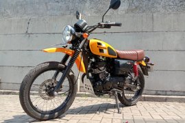 Jajal Kawasaki W175 TR di jalan aspal dan tanah