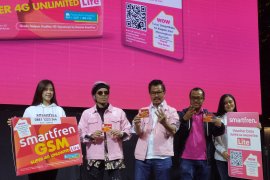 Kartu internet 'unlimited' harga miring dari Smartfren