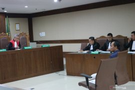 Pengusaha suap dirut  Perum Perikanan Indonesia 30 ribu dolar AS