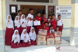 Membantu tidak menunggu 'mampu'