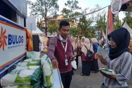 Bulog jaga stabilitas harga beras melalui operasi pasar
