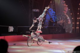 Oriental Circus hadirkan The Great 50 Show sebagai hiburan akhir tahun