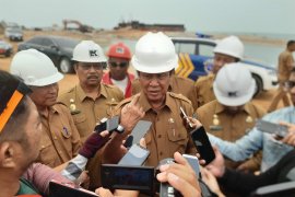 Pemprov Kepri desak pusat bantu tangani limbah minyak hitam