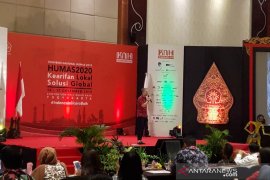Desainer Didiet dorong kolaborasi budaya-industri