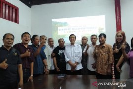 Senator Pastika: masyarakat perlu adopsi teknologi hadapi toko berjaringan