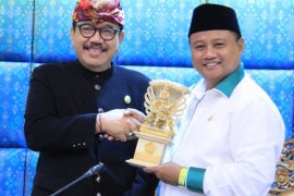 Wagub Jawa Barat belajar cara tangani kemiskinan ke Bali