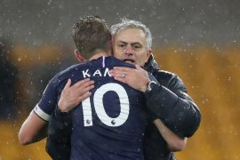 Harry Kane cedera, Mourinho terguncang