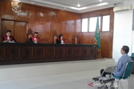 Tinju keuchik, kepala Dinas Perhubungan Banda Aceh divonis 18 hari