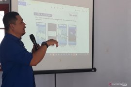 Nelayan Natuna dilatih cara menggunakan aplikasi Laut Nusantara