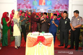 Puncak Peringatan Hari Ibu di Sijunjung, istimewa karena ada kado spesial