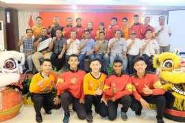 Barongsai Kaltara ke China